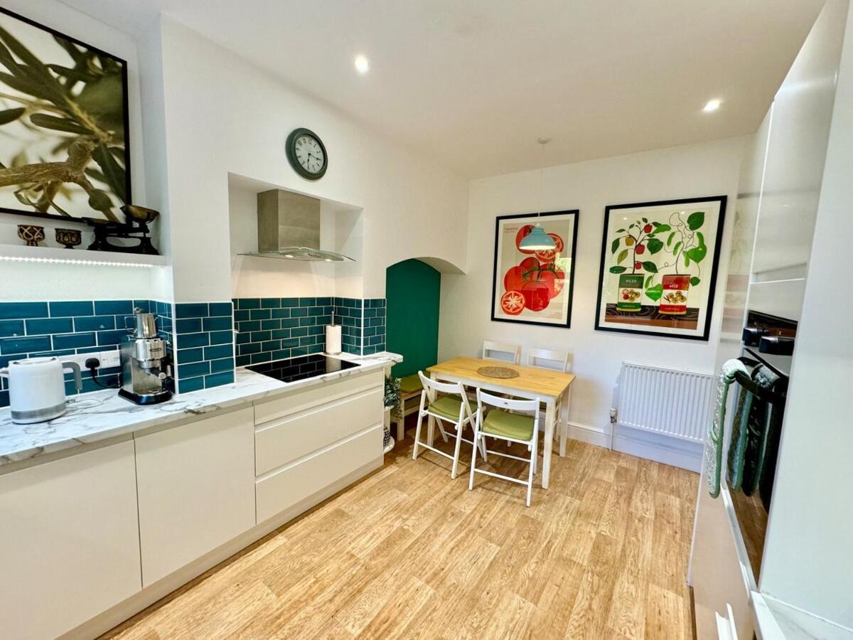 Stunning 2 Bed, 2 Bath Summertown