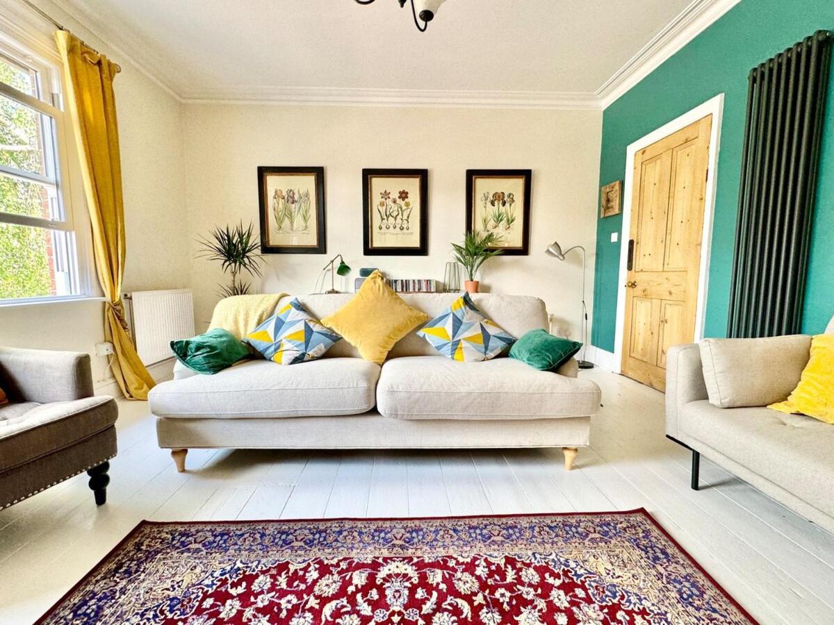 Stunning 2 Bed, 2 Bath Summertown Oxford